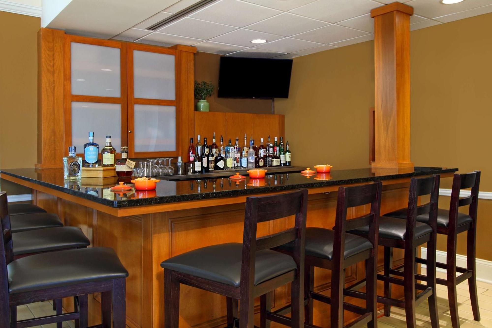 Hilton Garden Inn Columbus Airport Экстерьер фото