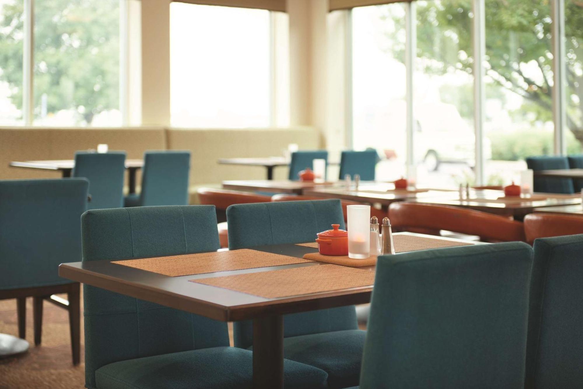 Hilton Garden Inn Columbus Airport Экстерьер фото