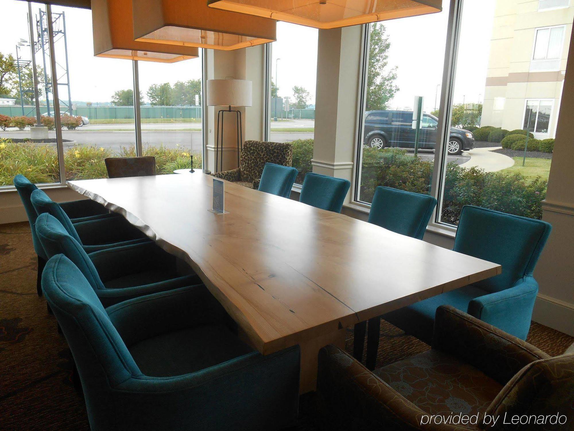 Hilton Garden Inn Columbus Airport Экстерьер фото