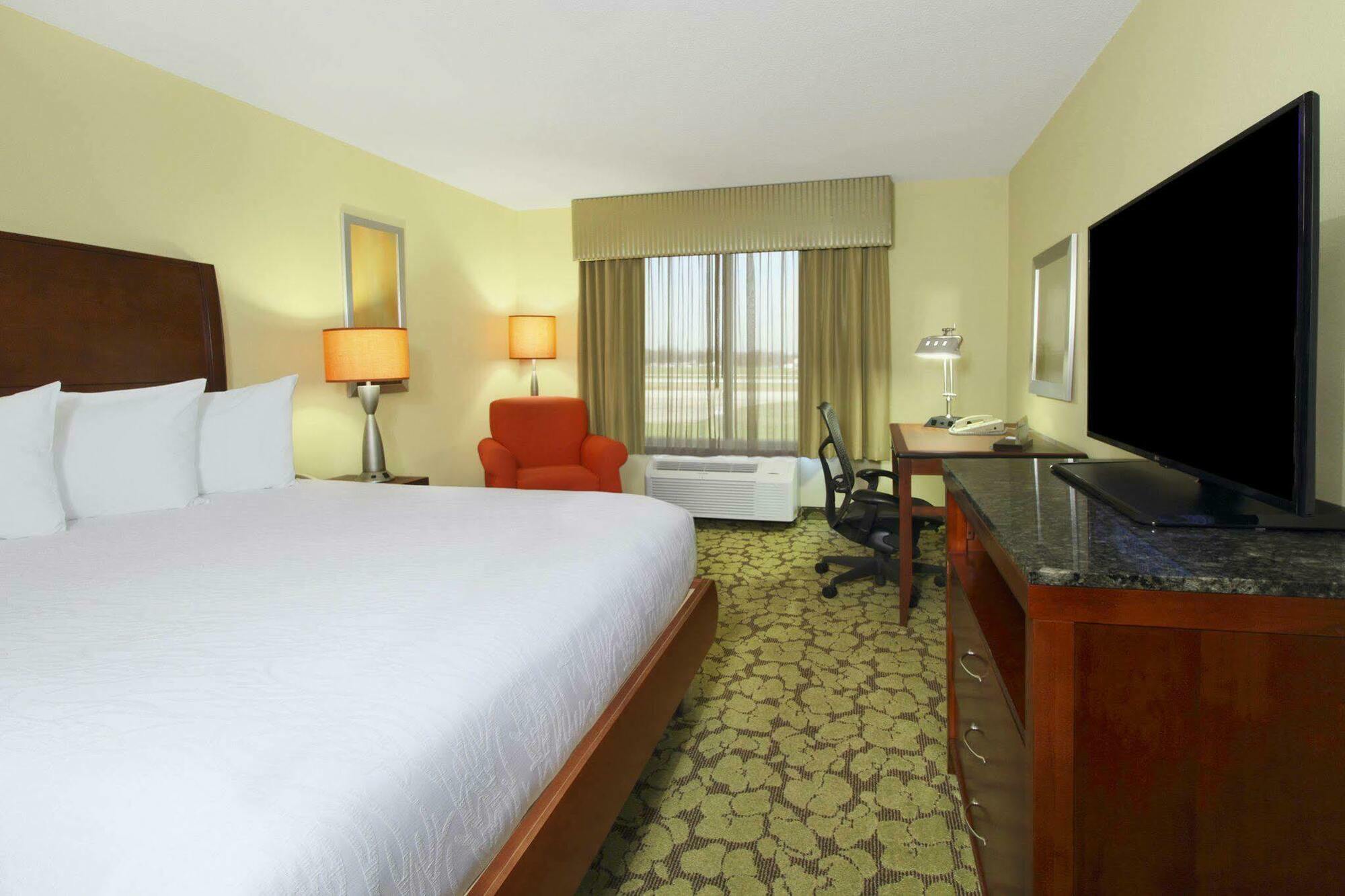 Hilton Garden Inn Columbus Airport Экстерьер фото